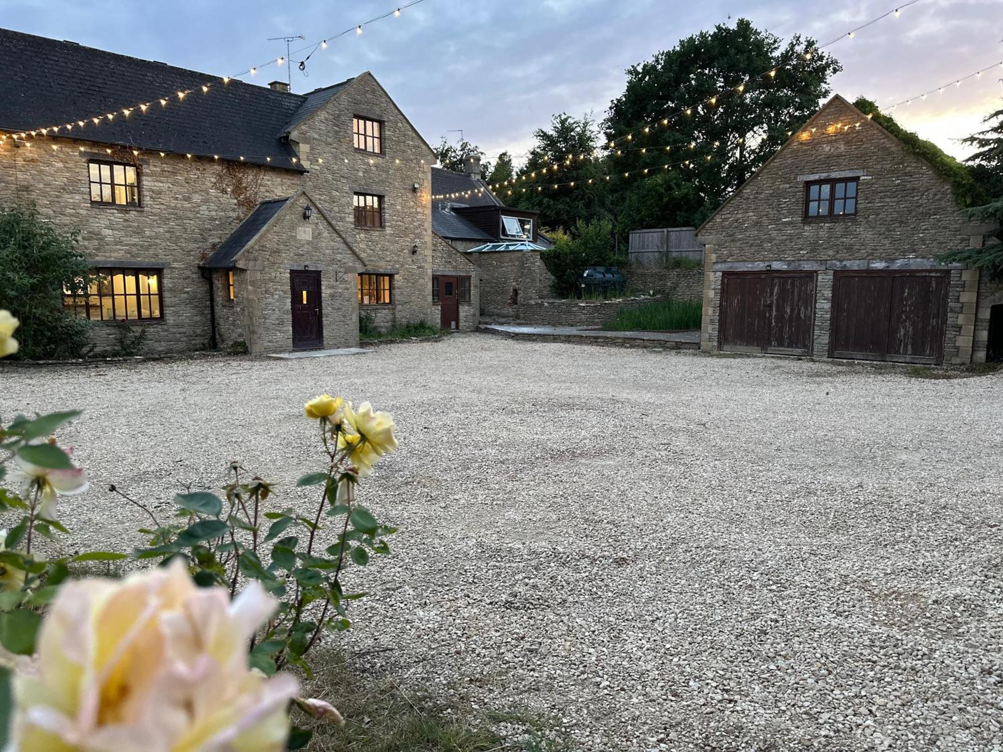 Cotswolds Retreat - Bath & Castle Combe - Hot Tub Villa ชิปเพแนม ภายนอก รูปภาพ