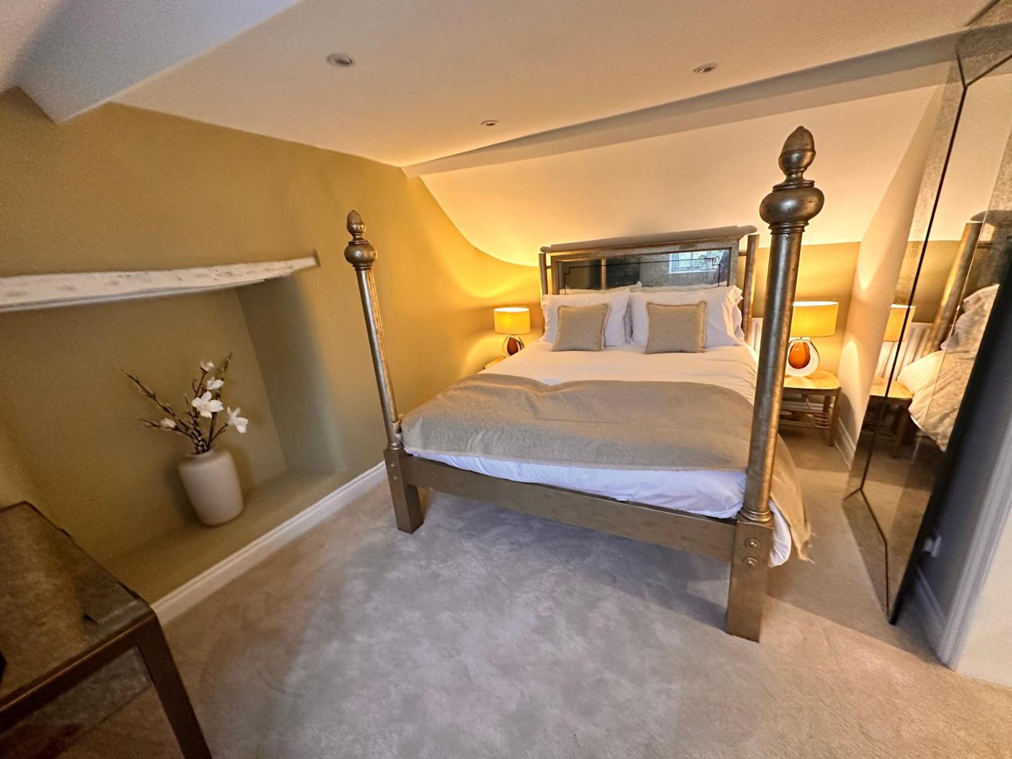Cotswolds Retreat - Bath & Castle Combe - Hot Tub Villa ชิปเพแนม ภายนอก รูปภาพ